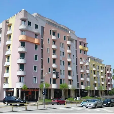 Excellent Apartment Split