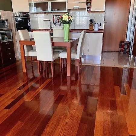 Apartment Excellent *